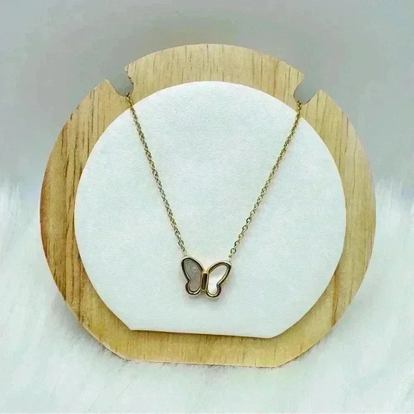 Simple Butterfly Pendant Necklace - Picture 3 of 4